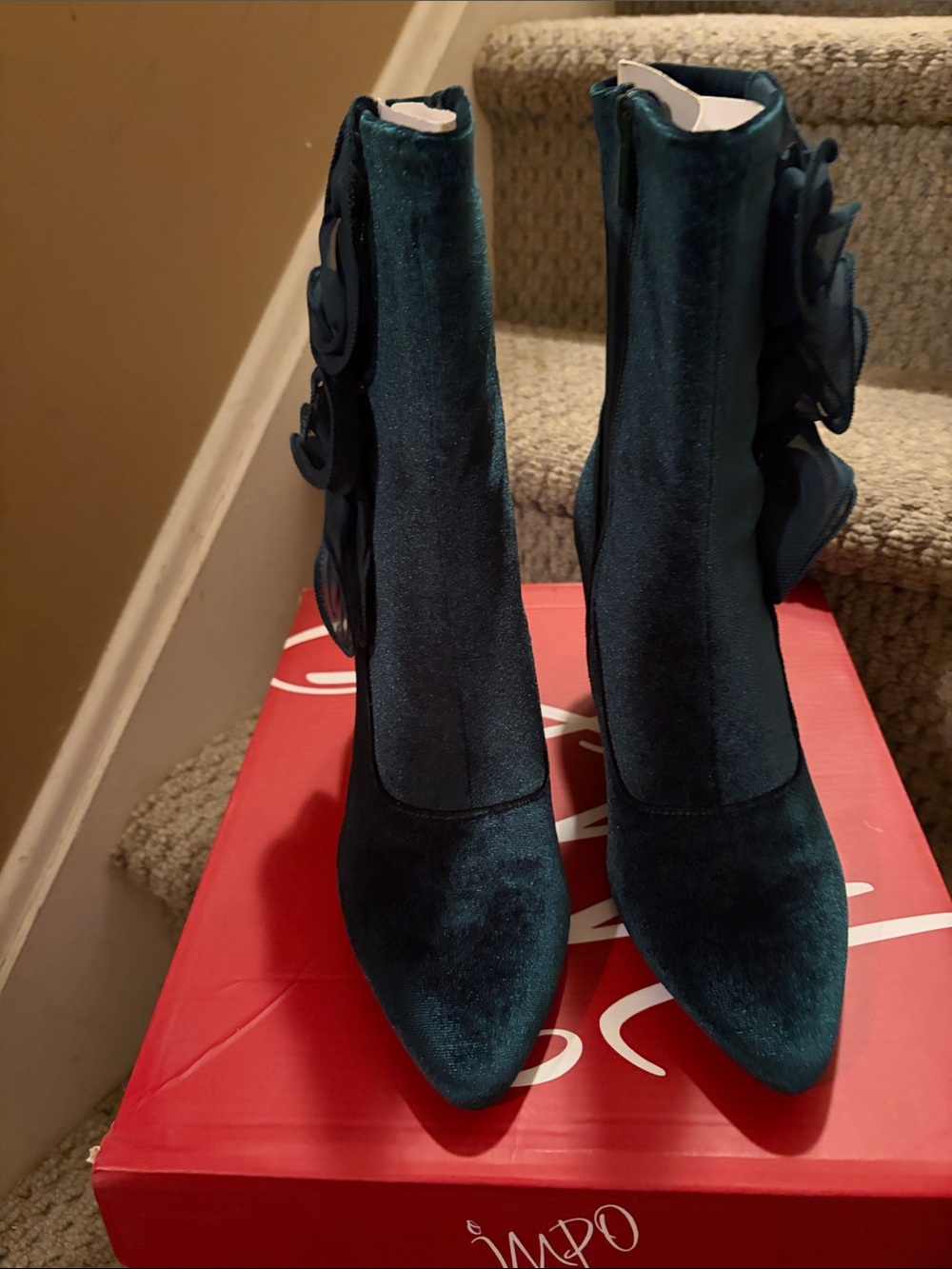 Velvet Green Pointed-Toe Mid-Calf Heeled Boots with Organza Rosette Accent